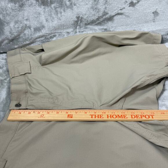 Duluth Trading Relaxed Fit Flex Dry Fly Cargo Shorts‎ Mens 46 Khaki - Picture 10 of 11